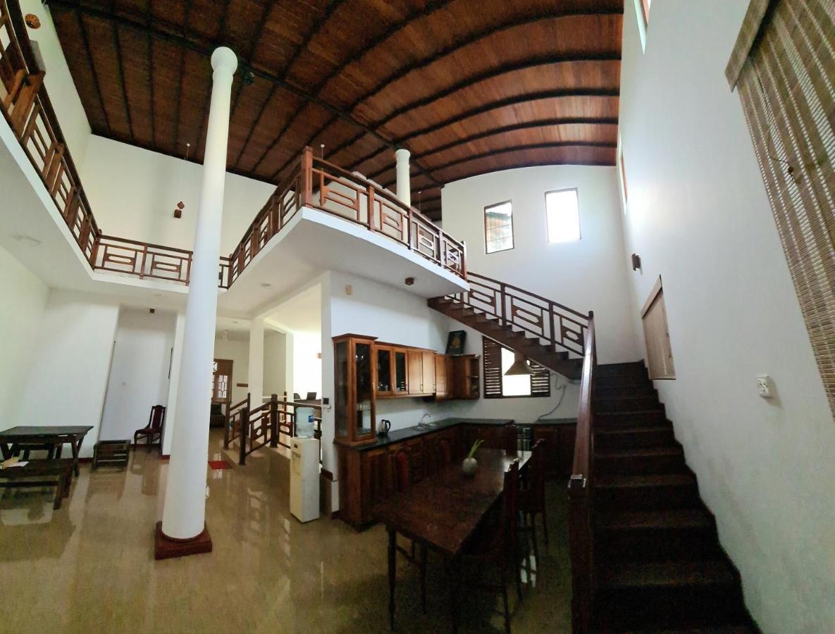 Golden Relax Villa With Pool, Restaurant & European Service Eramudugaha Экстерьер фото